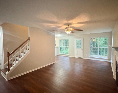 5517 Brook Falls Court - Photo Thumbnail 6