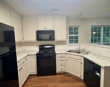 5517 Brook Falls Court - Photo Thumbnail 19