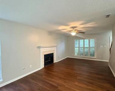 5517 Brook Falls Court - Photo Thumbnail 9