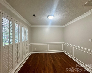 5517 Brook Falls Court - Photo Thumbnail 20