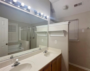 5517 Brook Falls Court - Photo Thumbnail 25
