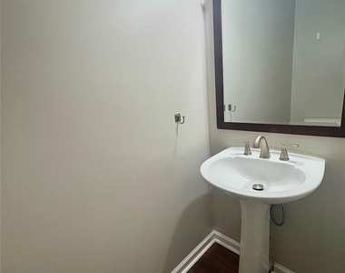 5517 Brook Falls Court - Photo Thumbnail 22