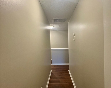 5517 Brook Falls Court - Photo Thumbnail 36