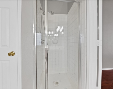 745 Woodridge Drive - Photo Thumbnail 30