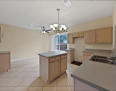 745 Woodridge Drive - Photo Thumbnail 15