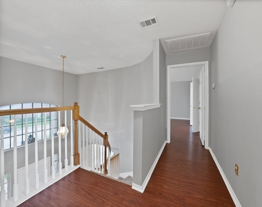 745 Woodridge Drive - Photo Thumbnail 20