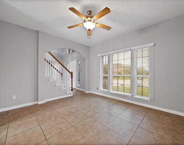 745 Woodridge Drive - Photo Thumbnail 5