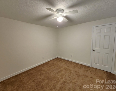 650 Harris Street Nw - Photo Thumbnail 10