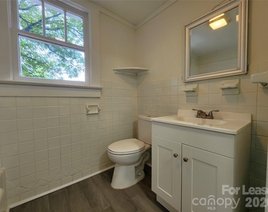 650 Harris Street Nw - Photo Thumbnail 8