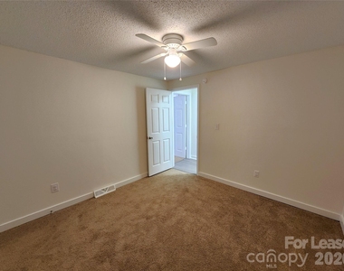 650 Harris Street Nw - Photo Thumbnail 11