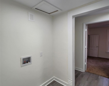 650 Harris Street Nw - Photo Thumbnail 15