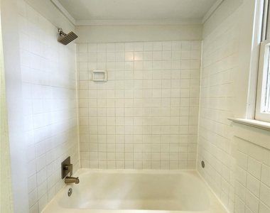 650 Harris Street Nw - Photo Thumbnail 9