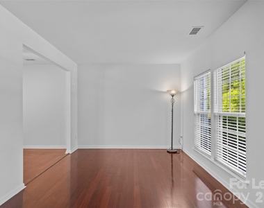11022 Garden Oaks Lane - Photo Thumbnail 1