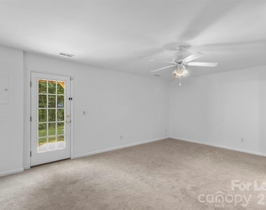 11022 Garden Oaks Lane - Photo Thumbnail 18