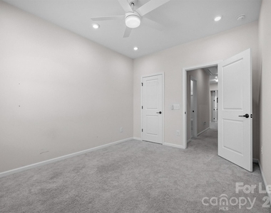217 Brooks Springs Drive - Photo Thumbnail 32