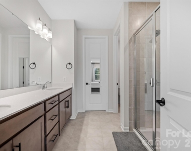 217 Brooks Springs Drive - Photo Thumbnail 22