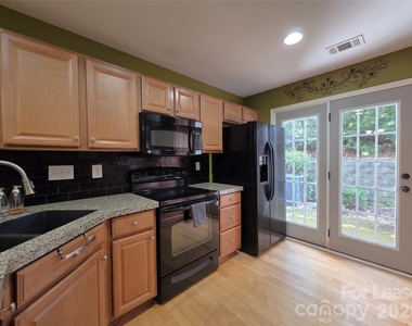 360 Tidmarsh Court Nw - Photo Thumbnail 4