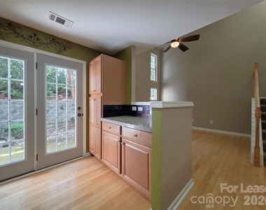 360 Tidmarsh Court Nw - Photo Thumbnail 6