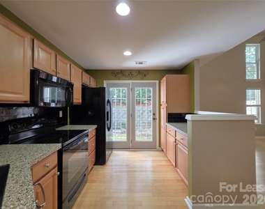 360 Tidmarsh Court Nw - Photo Thumbnail 3