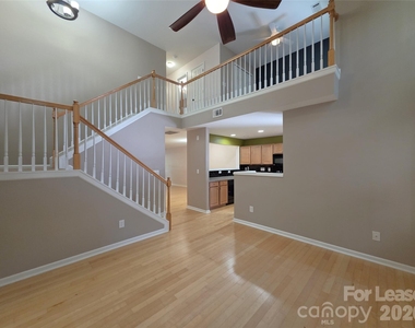360 Tidmarsh Court Nw - Photo Thumbnail 8