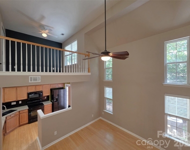 360 Tidmarsh Court Nw - Photo Thumbnail 10