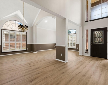 7421 Avalon Drive - Photo Thumbnail 1