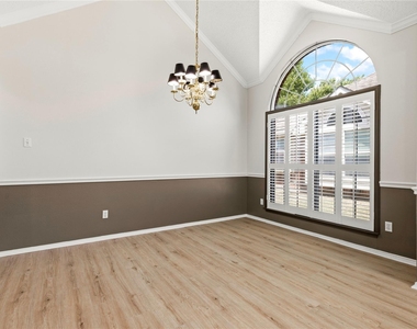 7421 Avalon Drive - Photo Thumbnail 24