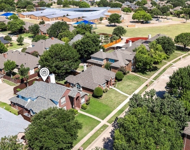 7421 Avalon Drive - Photo Thumbnail 10