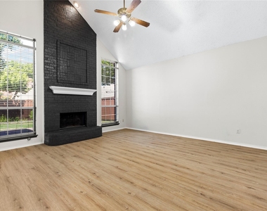 7421 Avalon Drive - Photo Thumbnail 20