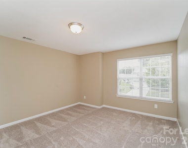 2028 Misty Rose Lane - Photo Thumbnail 8
