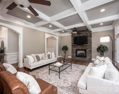 14504 Henry Harrison Stillwell Drive - Photo Thumbnail 6