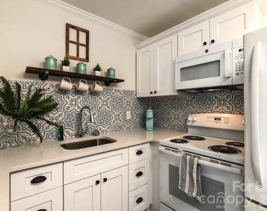 2631 Vail Avenue - Photo Thumbnail 12