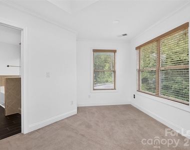 549 Daventry Court - Photo Thumbnail 13