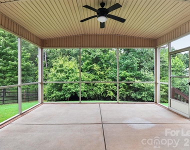 549 Daventry Court - Photo Thumbnail 28