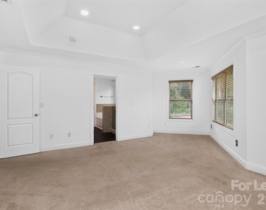 549 Daventry Court - Photo Thumbnail 11