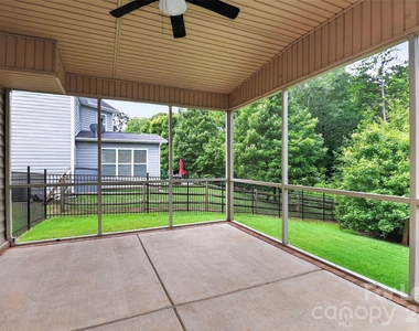549 Daventry Court - Photo Thumbnail 30