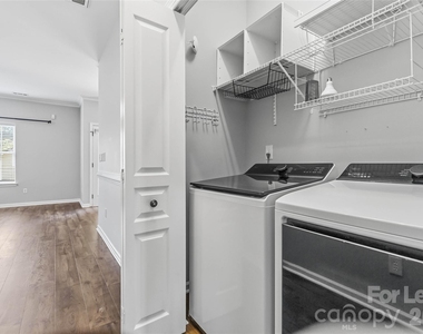 8710 Arrowhead Place Lane - Photo Thumbnail 21
