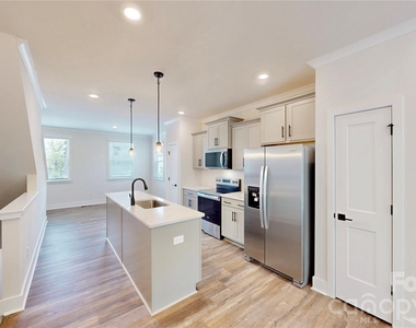 3640 Spencer Street - Photo Thumbnail 1
