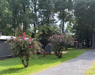 8112 Blackwood Road - Photo Thumbnail 10