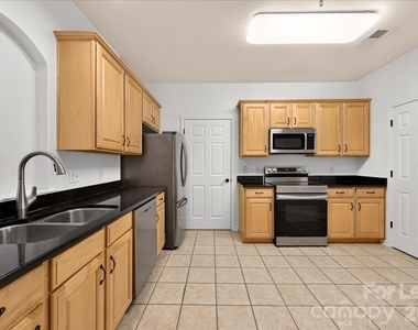 14437 San Paolo Lane - Photo Thumbnail 9
