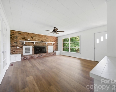 2988 Great Falls Highway - Photo Thumbnail 7