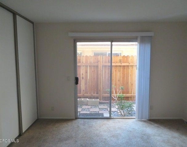 4509 E Vistapark Drive - Photo Thumbnail 4