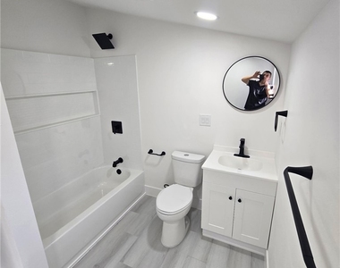 1279 W Vine Street - Photo Thumbnail 4