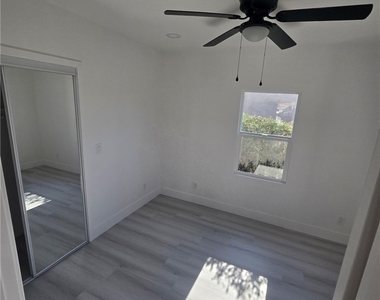 1279 W Vine Street - Photo Thumbnail 3