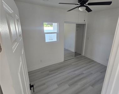 1279 W Vine Street - Photo Thumbnail 6