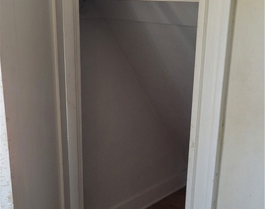 120 Marshall - Photo Thumbnail 2
