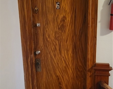 120 Marshall - Photo Thumbnail 3