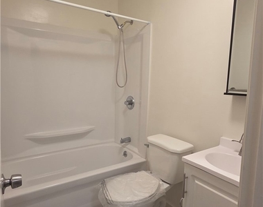 1240 S N San Gabriel Avenue - Photo Thumbnail 14