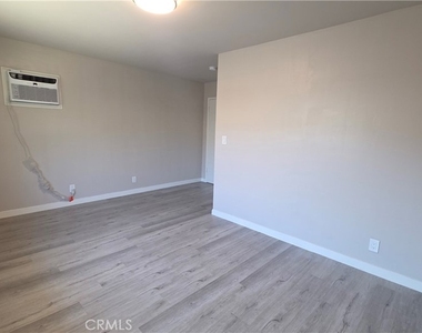 1240 S N San Gabriel Avenue - Photo Thumbnail 7