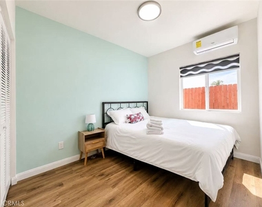 559 E Juanita - Photo Thumbnail 7